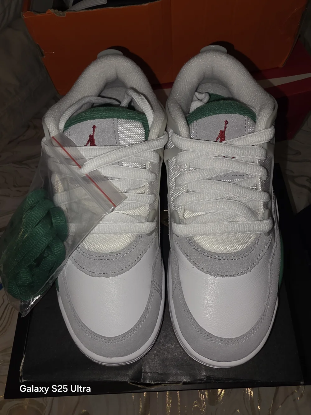 Jordan Air Jordan 4 RM (GS) White Pine Green & Grey. New In Box. Size 4.5/6W